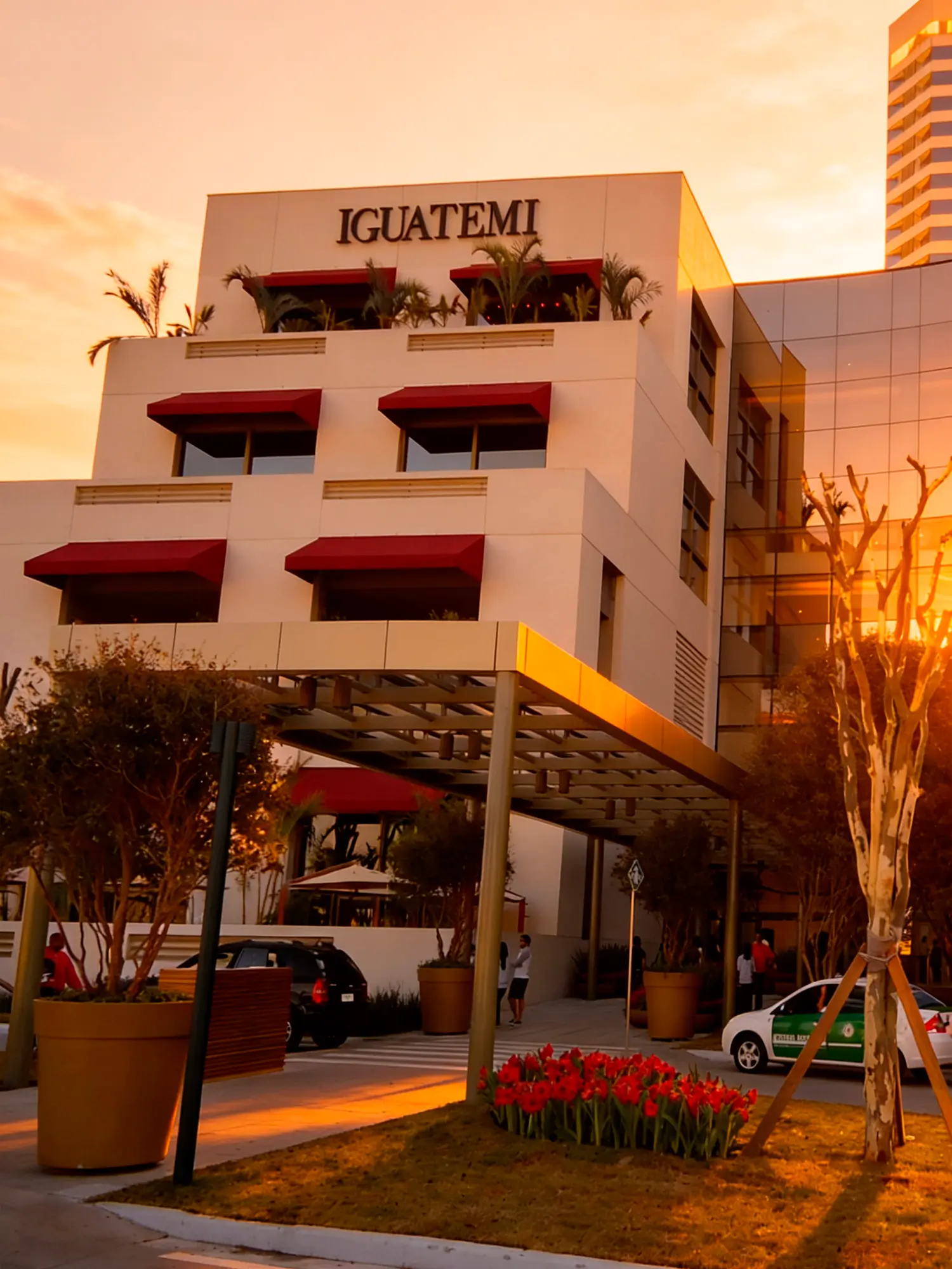 Shopping Iguatemi Alphaville · Compras e gastronomia em Alphaville